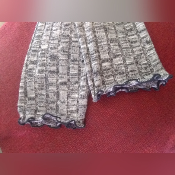 No Boundaries Top - Picture 4 of 8